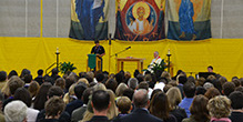 9th Graders and Parents Celebrate Mass Together