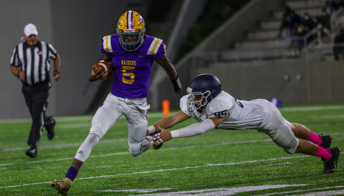 Tre Holloman '22 at Friday's game.