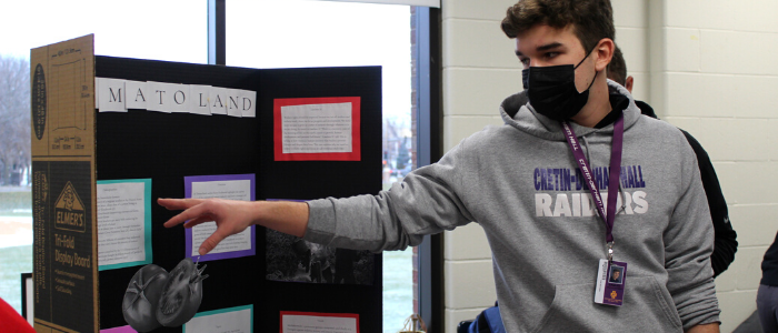  Samuel Wachlarowicz '22 presented on Tomatoland.