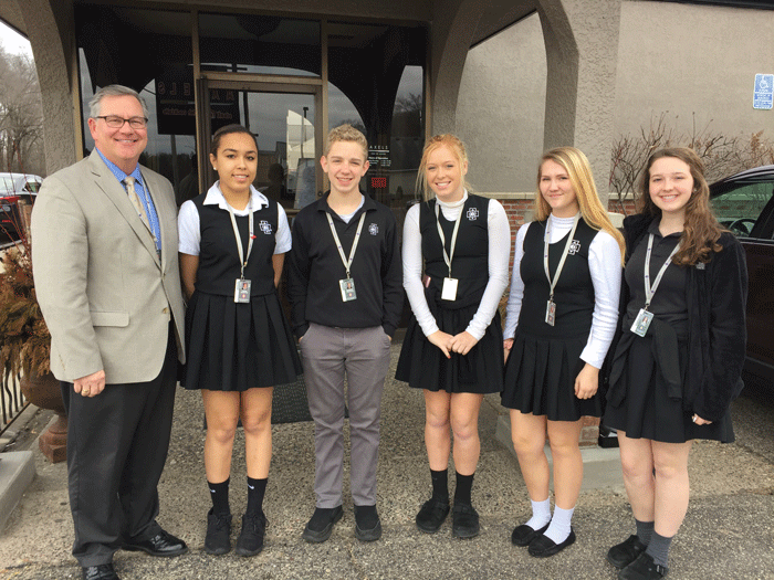 President Frank Miley, Jada Martin, Sam Rogers, Kaitlin Wilhoit, Mary Andrzejek, Maria LeMire