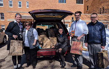 Pictured (L-R): Abby Aanonsen’18, Ms. Zobitz, Ms. Murray, Rory King’19, and Sam Clausen’19.